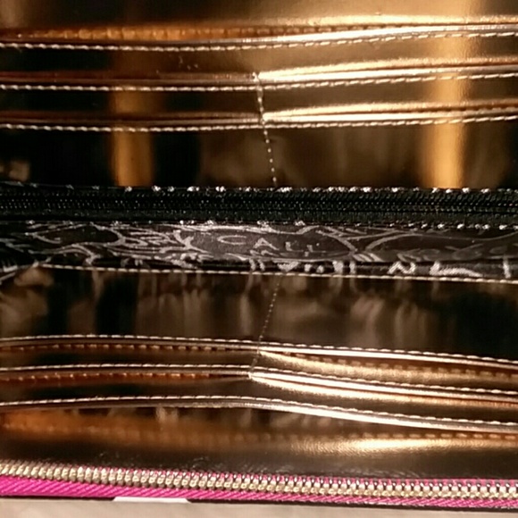NWT Betsey Johnson Faux Leather Bow Wallet Chevron - Picture 8 of 8